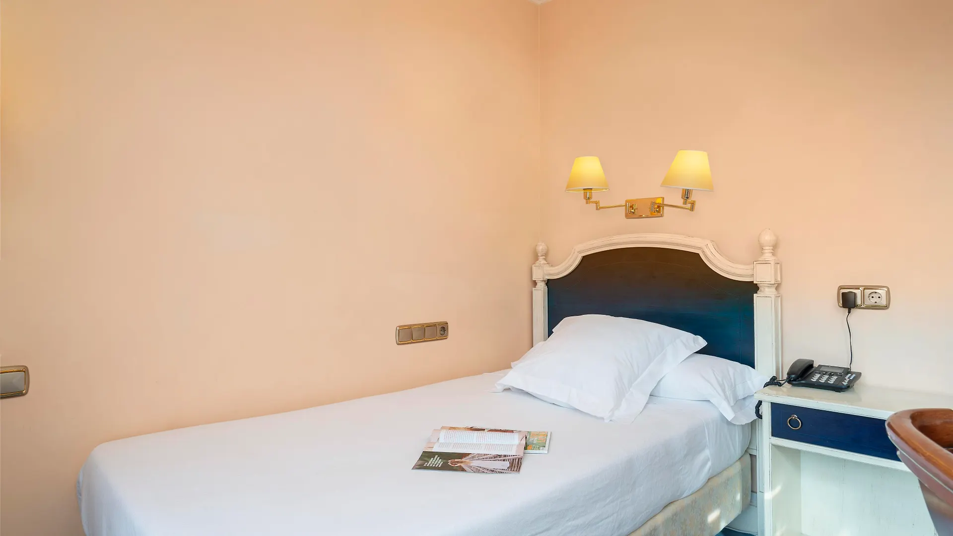 Tryp Bilbao Sondika Hotel