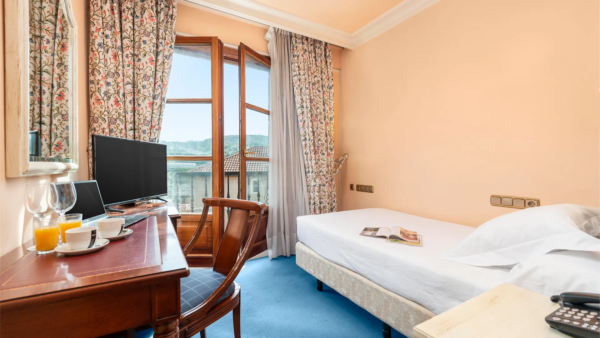 Tryp Bilbao Sondika Hotel