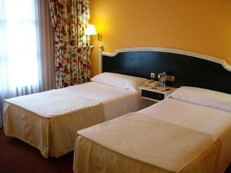 Tryp Bilbao Sondika Hotel