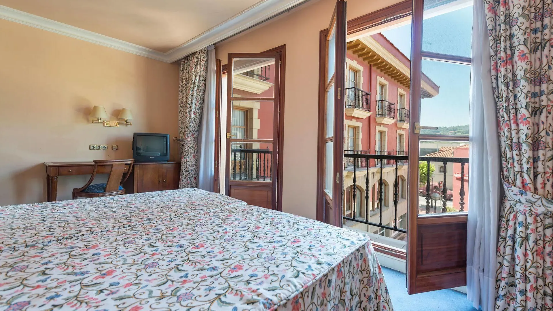 Tryp Bilbao Sondika Hotel
